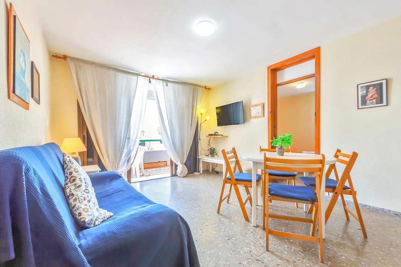 Apartment Near Playa De Las Americas With Wifi And Pool, Tenerife Sur ภายนอก รูปภาพ