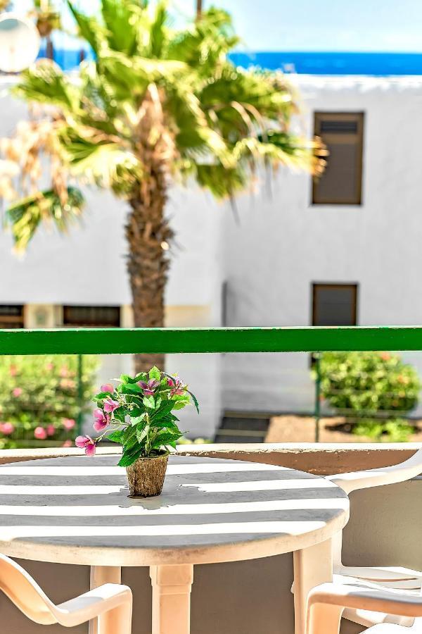 Apartment Near Playa De Las Americas With Wifi And Pool, Tenerife Sur ภายนอก รูปภาพ